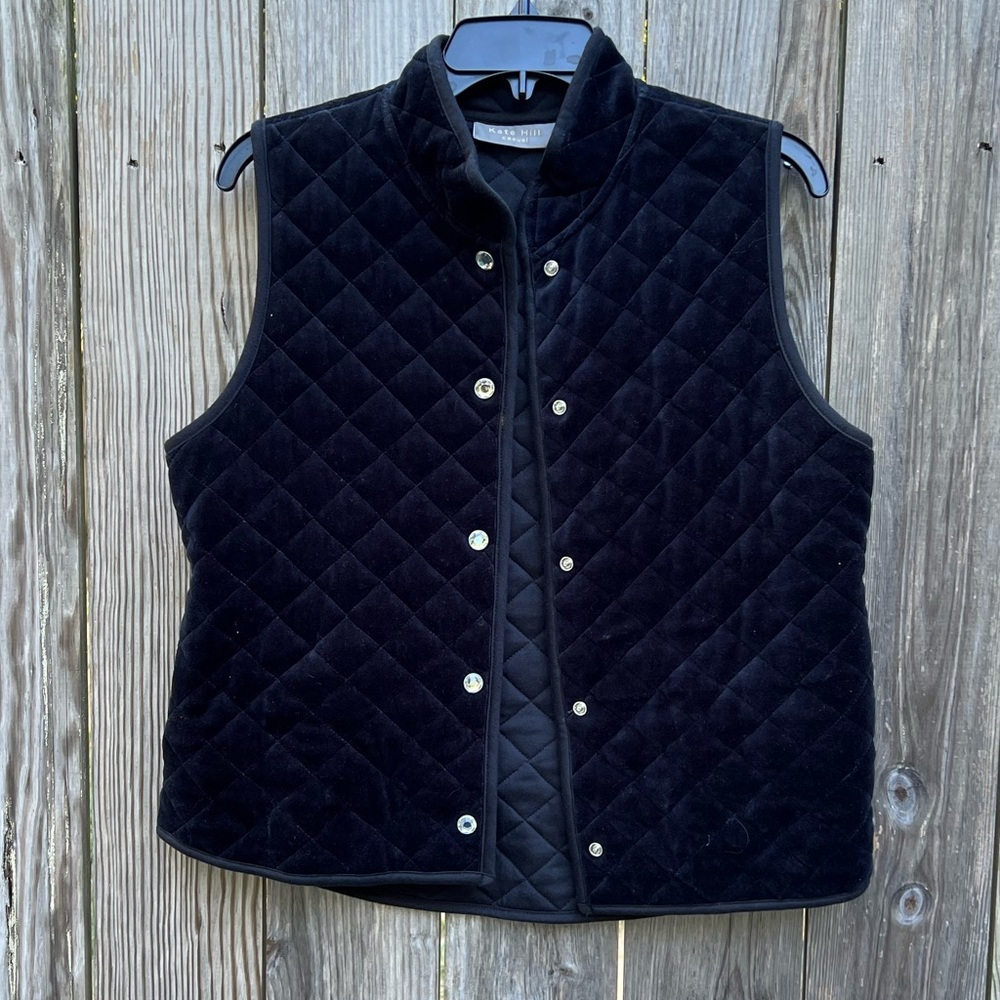 KATE HILL CASUAL Black Velvet feel Quilted Vest Women’s  Small
